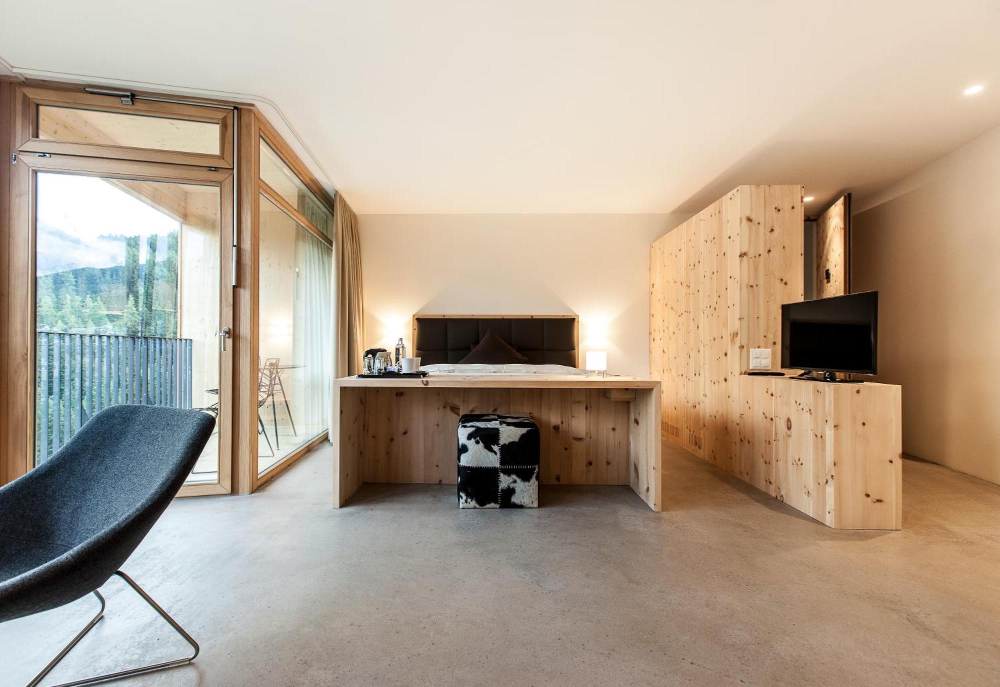 Hotel Arnica Scuol - Adults Only חדר תמונה